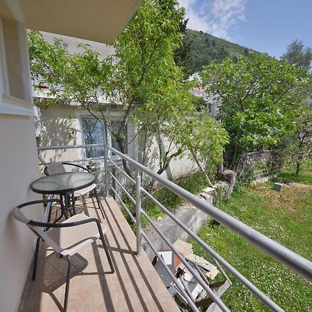 Disney Apartments Budva Buitenkant foto