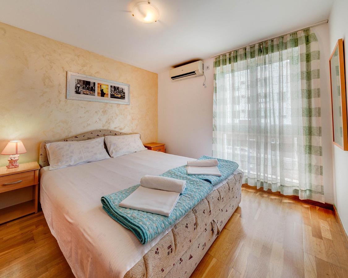 Disney Apartments Budva Buitenkant foto