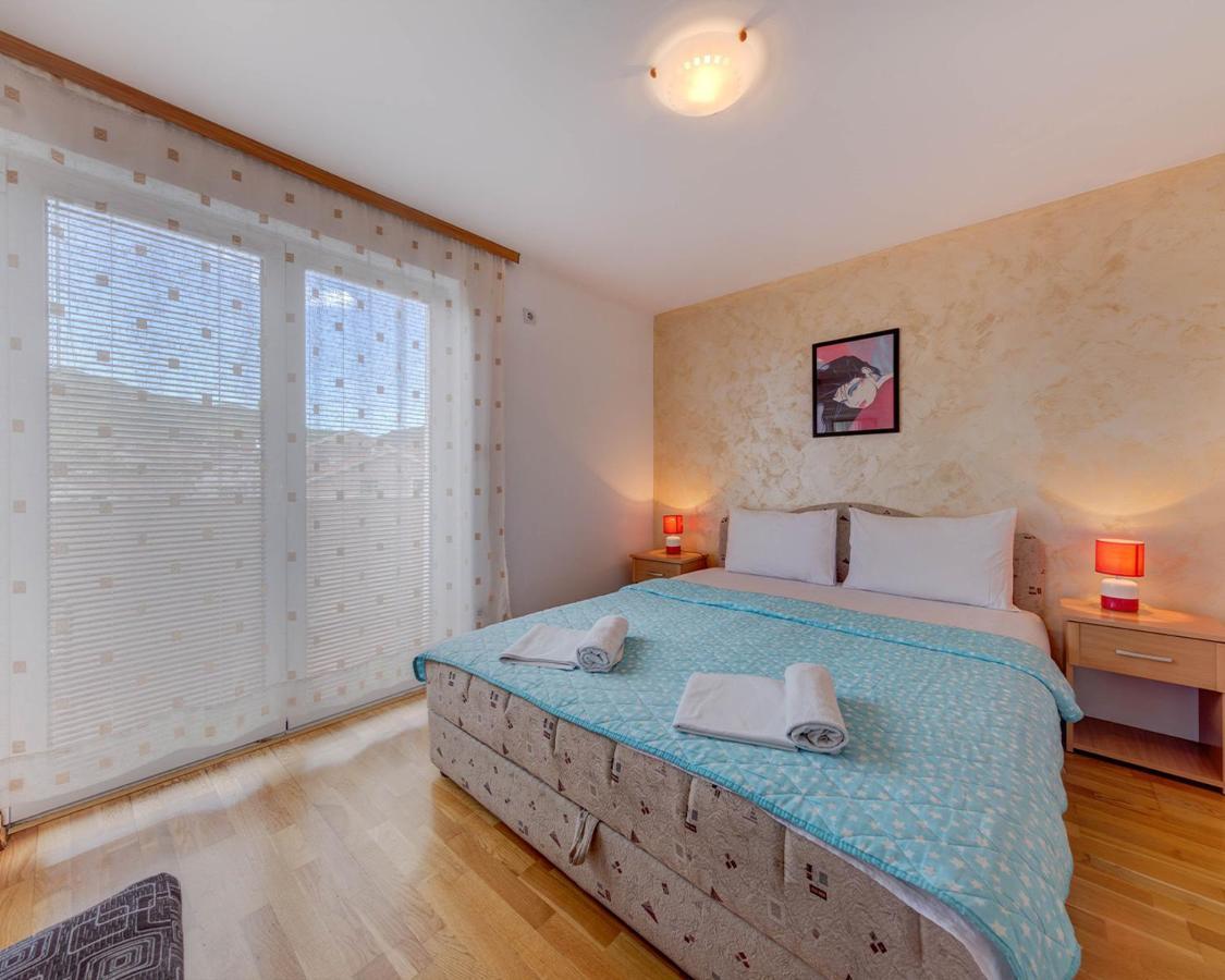 Disney Apartments Budva Buitenkant foto
